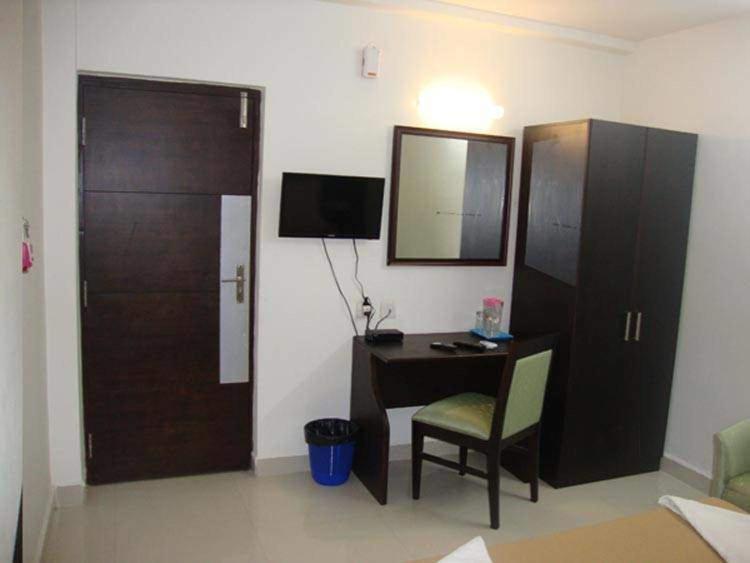 Seaqueen Residency Hotel Chennai Eksteriør billede